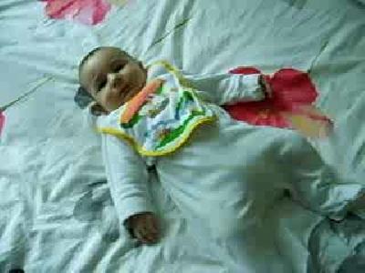 batu bebek oynuyor